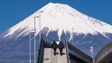 Pemandangan Gunung Fuji dari Mount Fuji Dream Bridge (Matcha/PIXTA via Timeout). Pemandangan Gunung Fuji dari Mount Fuji Dream Bridge (Matcha/PIXTA via Timeout).