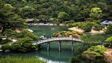 Keindahan Ritsurin Koen (Visit Kagawa). Keindahan Ritsurin Koen (Visit Kagawa).