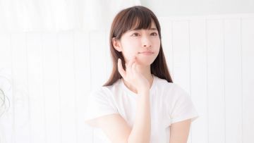 Ilustrasi-kecantikan-_Pakutaso_ tren kecantikan makeup musim panas