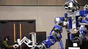 Robot untuk pemeliharaan rel kereta api yang akan diimplementasikan oleh West Japan Railway Robot untuk pemeliharaan rel kereta api yang akan diimplementasikan oleh West Japan Railway