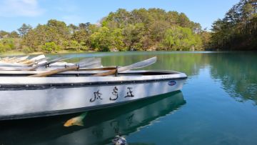 Danau Goshikinuma memiliki air yang jernih (Fukushima Travel) Danau Goshikinuma memiliki air yang jernih (Fukushima Travel)