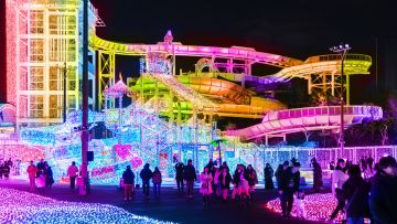 Yomiuri Land Jewellumination, festival cahaya di musim dingin Yomiuri Land Jewellumination, festival cahaya di musim dingin