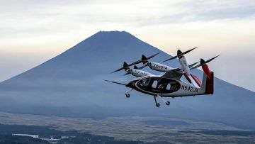 Pengujian mobil terbang yang dilakukan oleh  Joby Aviation, Inc (Yomiuri Shimbun) Pengujian mobil terbang yang dilakukan oleh  Joby Aviation, Inc