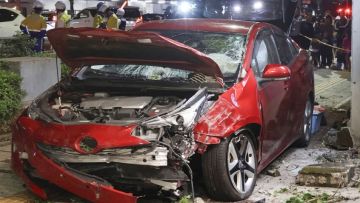 Kecelakaan mobil di Kagoshima. Kecelakaan mobil di Kagoshima.