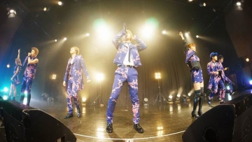 AAA Asia Tour 2015 (1)