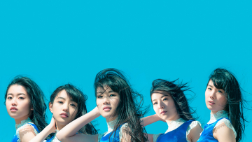 Dorothy Little Happy tampil mengguncang dalam MV Tell me tell me!!