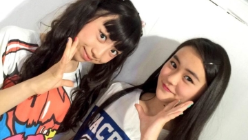 Dua anggota CheriCherie tampil di fashion show ACDC RAG di Harajuku