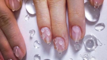 Inspirasi Nail Art Tetesan Air Yang Sedang Hits di Jepang (1)