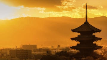 Kyoto disebut sebagai kota terbaik di dunia oleh majalah Amerika selama dua tahun berturut-turut
