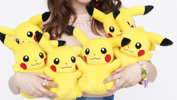 Lagu tema film Pokemon the Movie XY The Archdjinni of Rings Hoopa dinyanyikan Rei Yasuda