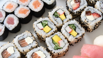 Membuat Sushi Harus Pakai Beras Jepang