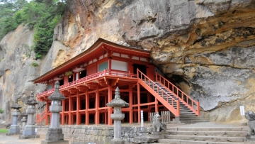 Menelusuri indahnya pemandangan di kuil Hiraizumi Takkoku-no-Iwaya di Kyoto, Jepang (1)