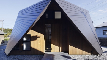 Origami House, Sebuah Desain Rumah Beratap Lipat Menyerupai Origami (1)