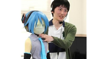 Sugoi! Robot Hatsune Miku sedang dibuat oleh mahasiswa Jepang!