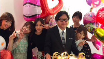 Ulang tahun ke-57 Yasushi Akimoto dirayakan oleh para anggota awal AKB48