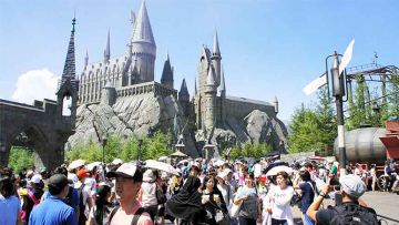 Universal Studios Jepang mengayunkan tongkat sihirnya untuk mencetak rekor pengunjung