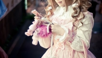 lolita-20141120-editor-001