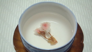 sakurayu-teh-khas-jepang (1)