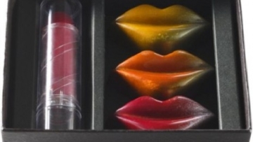 uniknya-coklat-berbentuk-lipstik-dan-bibir-ini-_150206232521-923