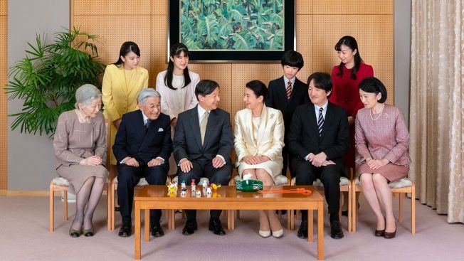 kaisar Jepang keluarga japanesestation.com