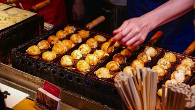 Penjual takoyaki pada umumnya di Jepang
