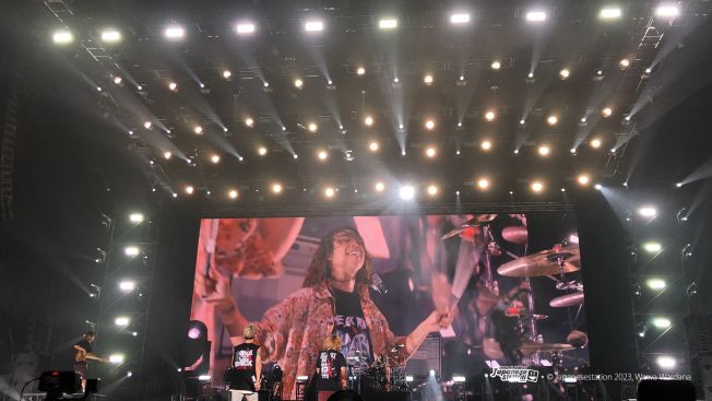 ONE OK ROCK  LUXURY DISEASE JAPAN TOUR JAKARTA