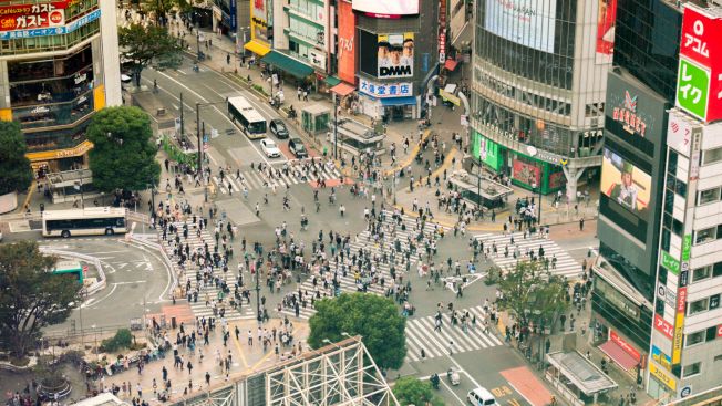 Shibuya Crossing Aerial, Wawa Wardana Shibuya Crossing Aerial, Wawa Wardana