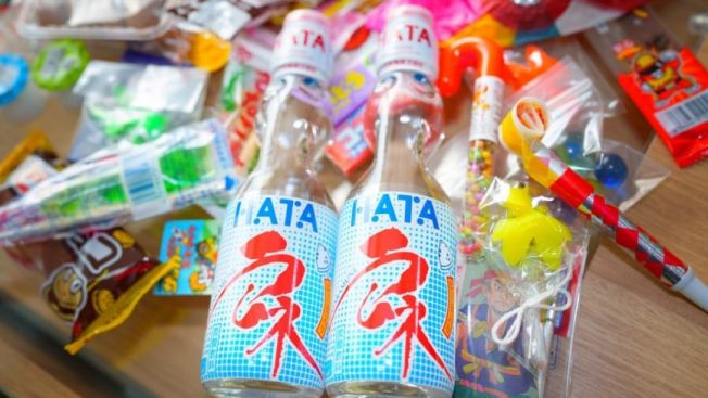 ramune soda Rekomendasi Hidangan Musim Panas di Jepang yang Wajib Dicoba.