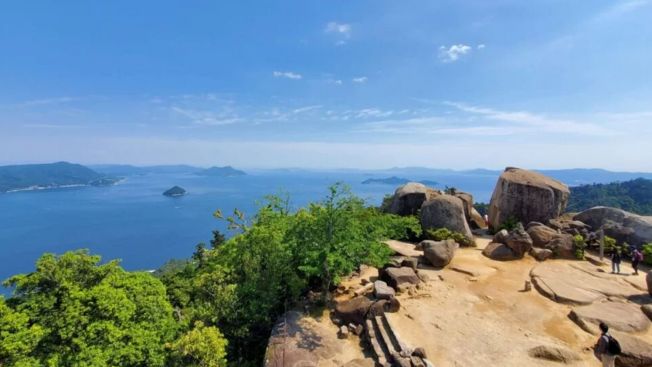  Mount Misen, Snow Monkye Resorts