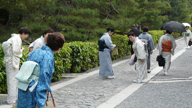 bow-goodbye bow-goodbye