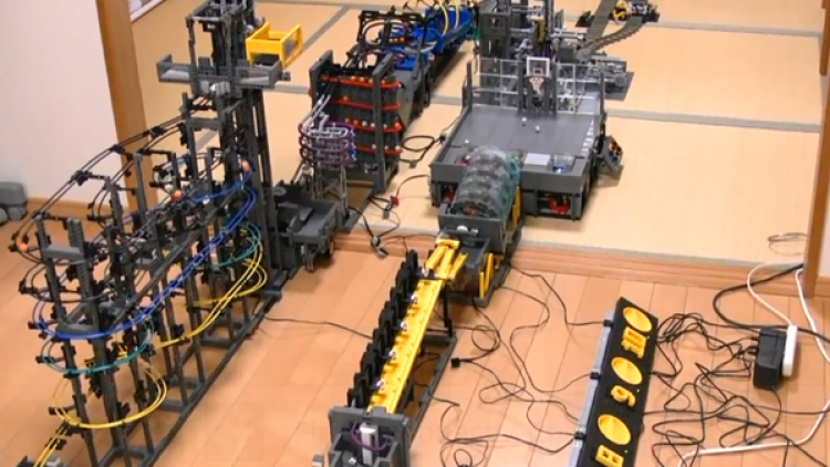 lego-great-ball-contraption-2012-by-akiyuky lego-great-ball-contraption-2012-by-akiyuky