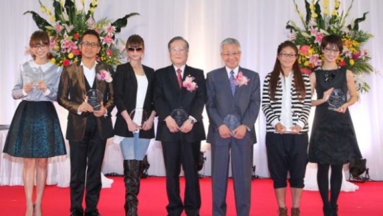 best dressed eyes awards