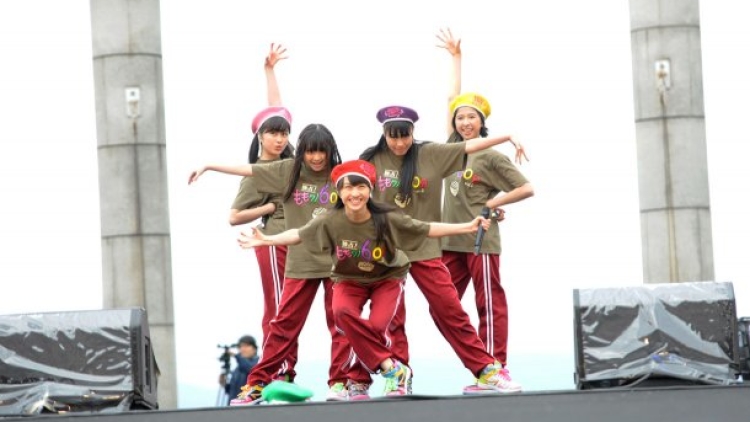 momoiro clover z - momokuno 01 momoiro clover z - momokuno 01