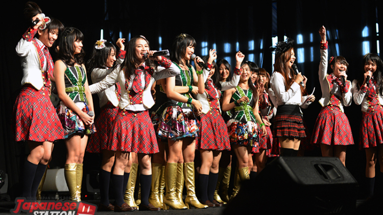 1st-anniv-jkt48-01