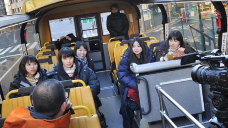 momoclo1-600x399 momoclo1-600x399