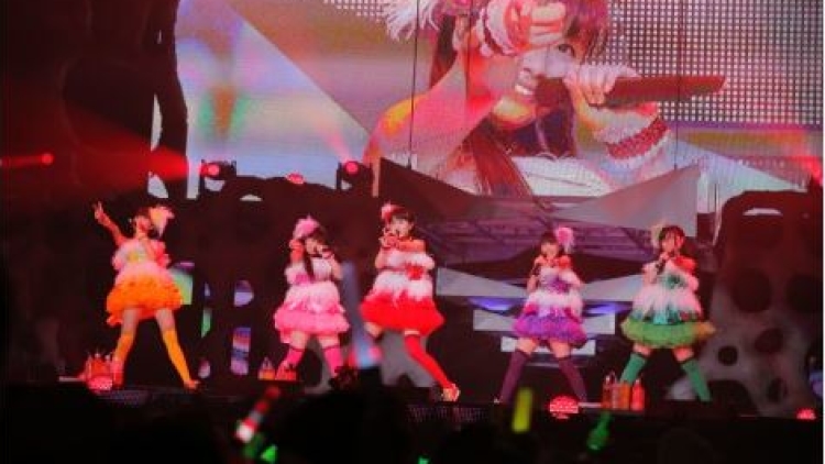 momoiro_gaishihall1