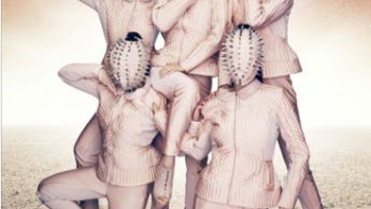 momoirocloverz_thirdform