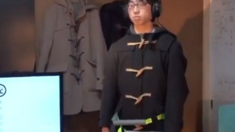 130612 fake-hugs-coat-550x444