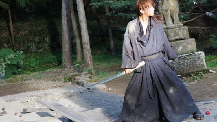 Poster edisi terbatas sekuel film Rurouni Kenshin benar-benar HOT!