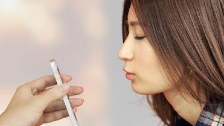 kisushiyo-lets-kiss-app-candle-blow-japan