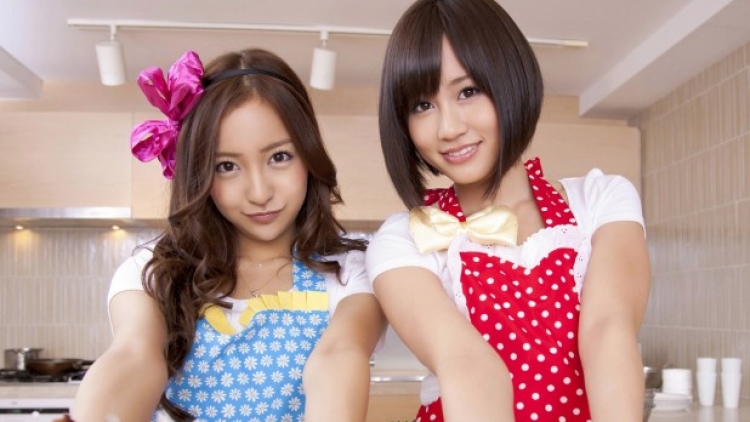Tomomi-Itano-Denies-Friction-With-Atsuko-Maeda-620x400