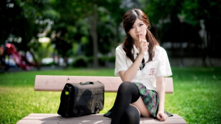 Top-10-Things-a-Guy-Hides-From-His-Significant-Other-620x400