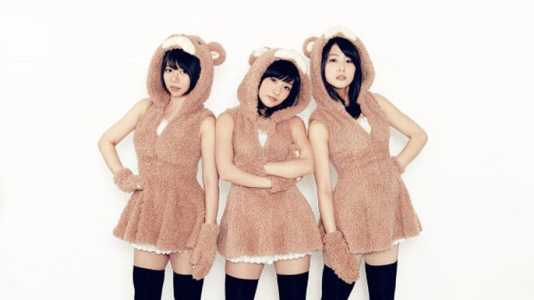 ayumikurikamaki ayumikurikamaki