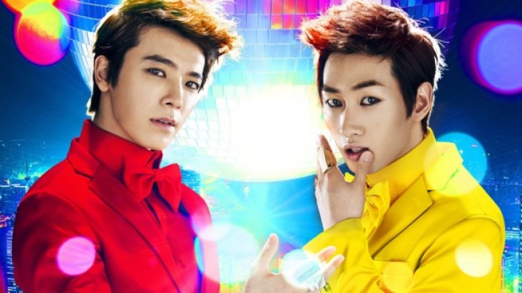 Super-Junior-members-Donghae-and-Eunhyuk-put-the-wraps-on-their-first-Japan-Tour-620x400