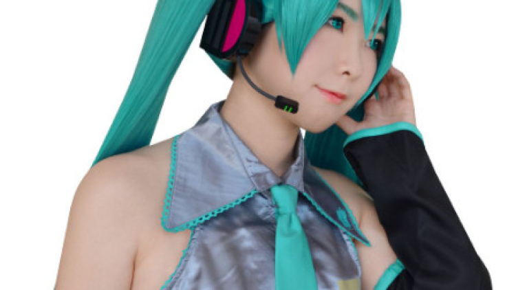 Cute Hatsune Miku Japanese Cosplayer 39