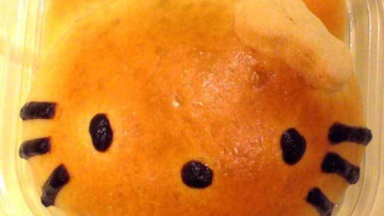 hello kitty bread (4) hello kitty bread (4)