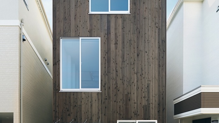 muji-house-tate-no-ie-vertical-home-1