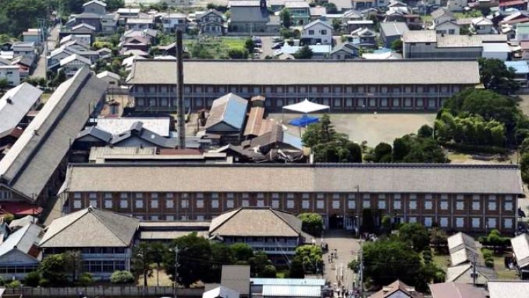 pabrik-pemintalan-sutera-tomioka-di-perfektur-gunma-jepang