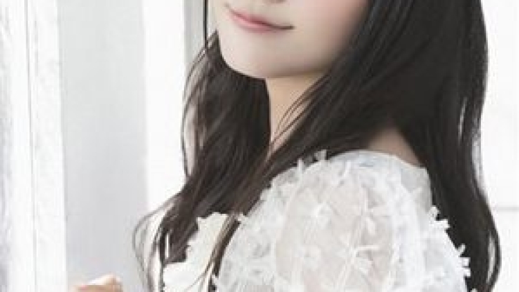 300px-Ogura_Yui_-_Tinkling_Smile_promo