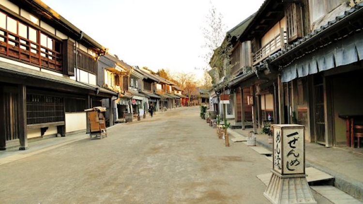 traditional-japanese-street-boso-no-mura